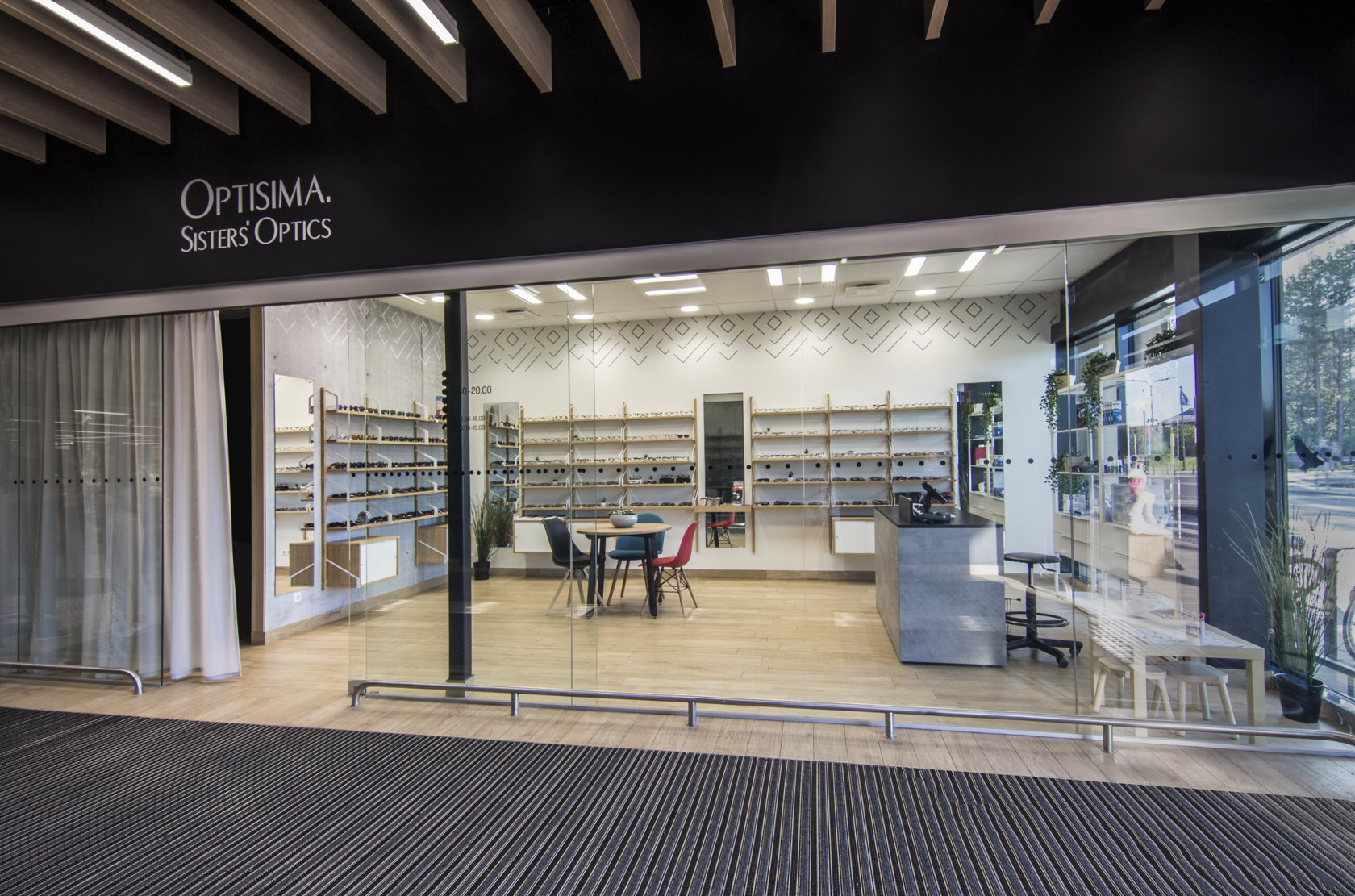 Optisima Sisters’Optics optika ieško pardavėjo (-s) – konsultato (-ės)